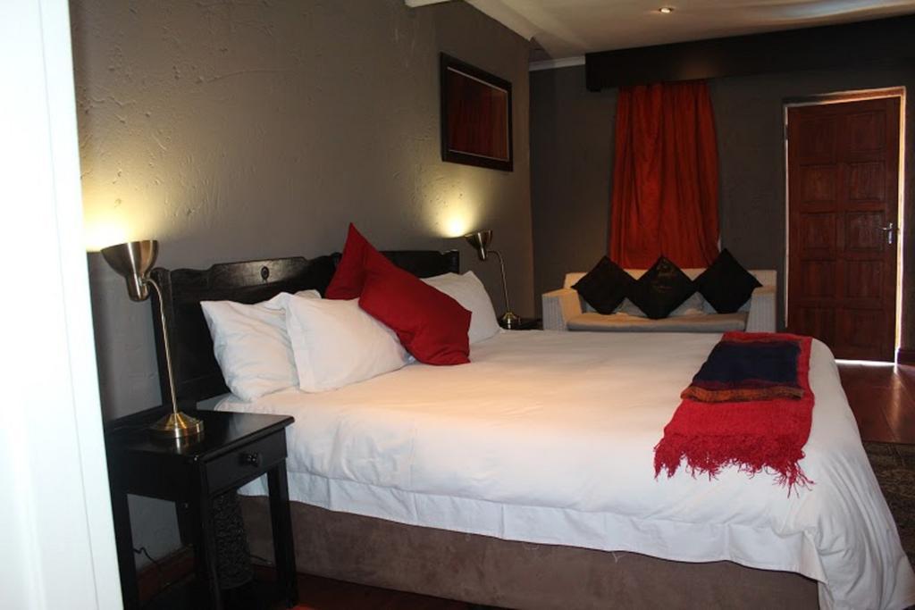 Flamboyant Guest Lodge Johannesburg Exterior foto